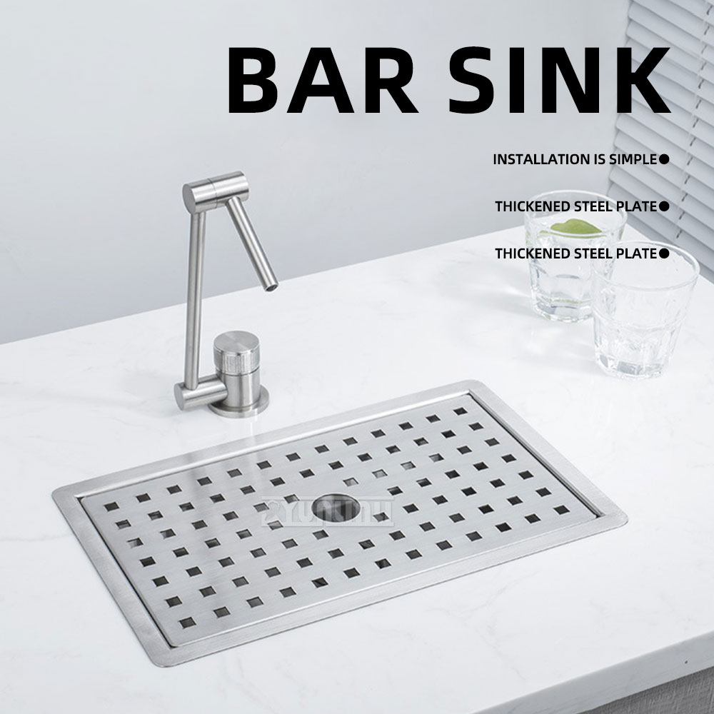 Coffee And Tea Bar - Wastafel kecil tak terlihat di dapur,